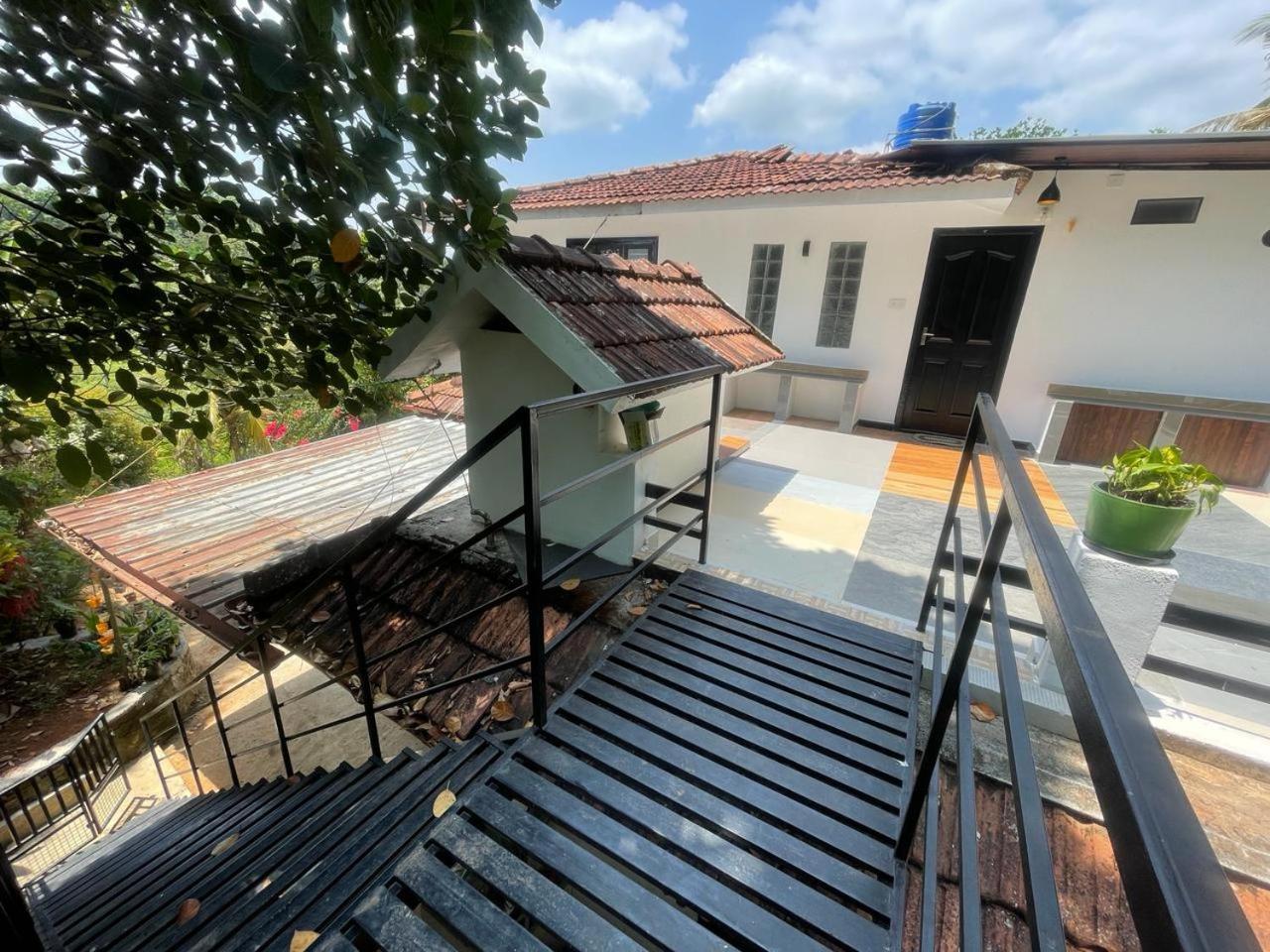 Tjmaryland Villa Pinangode Buitenkant foto